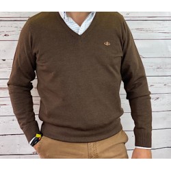 JERSEY CABALLERO CUELLO PICO MARRÓN