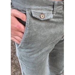 PANTALÓN PANA CABALLERO MODELO NAIROBI VERDE CLARO