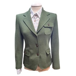 CHAQUETA SEÑORA PUNTO VERDE ENTALLADA